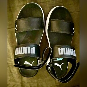 PUMA Sportie Sandal Black CUTE Lightweight Size 6